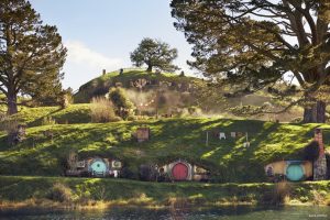 CU61-Hobbiton-Matamata-Waikato-Sara-Orme-e1469298717274-300x200.jpg