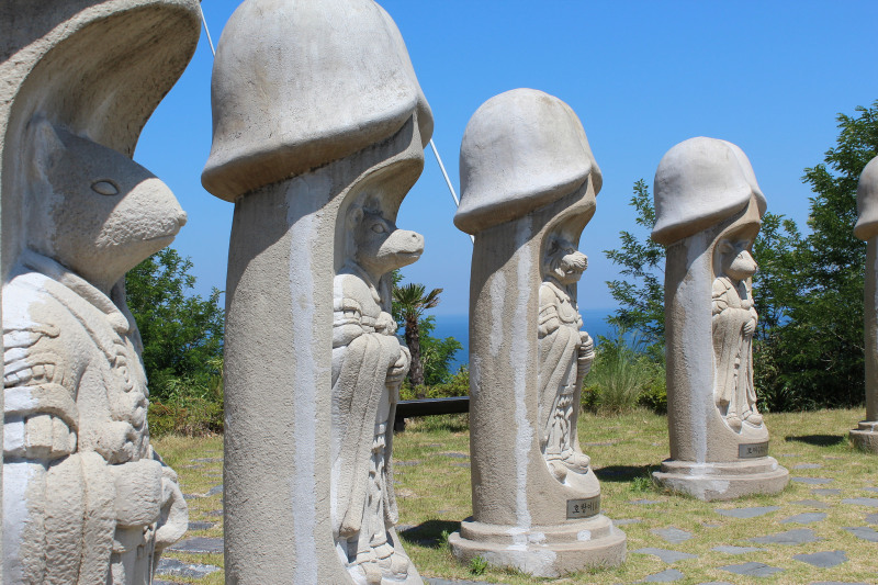 17899417029_726750cd2c_k