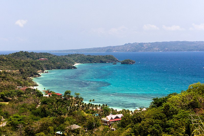 800px-Boracay_Island,_Philippines_-_panoramio