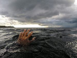 diving_drowning-1527703413723-300x225.jpg