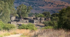 deserted-ruins-176906-300x160.jpg