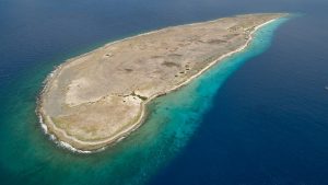 1280px-Klein_Curacao_aerial_34071068974-300x169.jpg