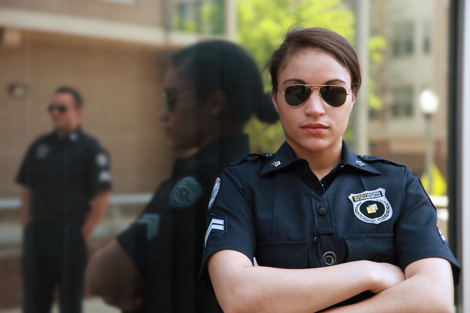 bodyworn-794099_960_720-1538168350011.jpg
