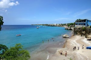 curacao-424837_1920-300x200.jpg