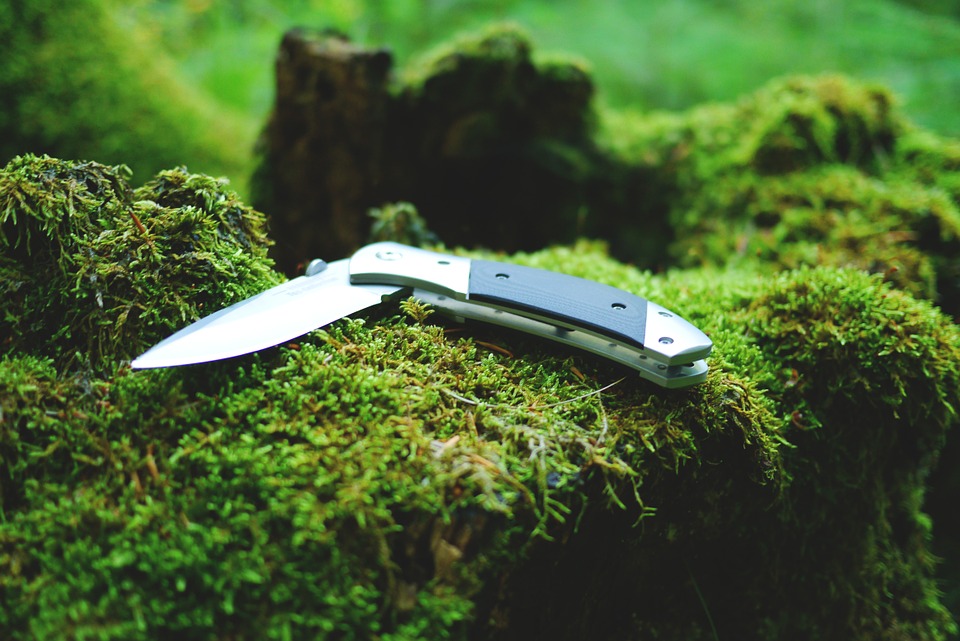 knife-828096_960_720-1538164985859.jpg