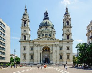1280px-Budapest_St._Stephens_Basilica_C16-300x240.jpg