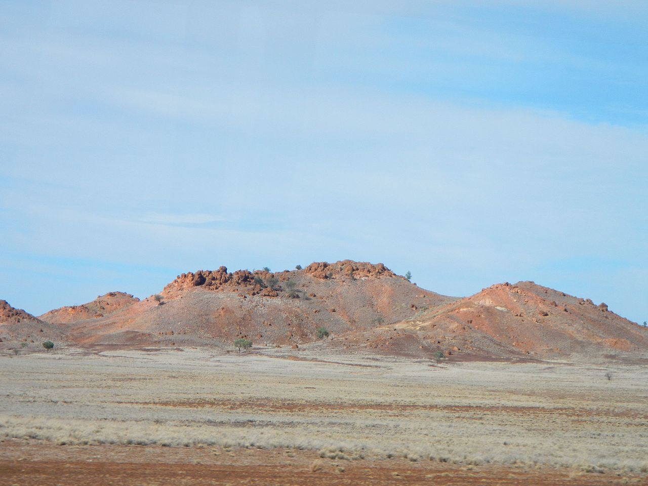 australian_outback_landscape_-_panoramio_-19--1543887114796.jpg