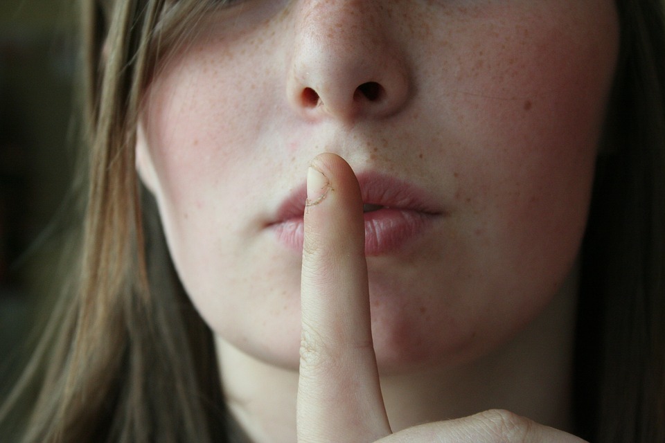 secret-2725302_960_720-1547646452200.jpg