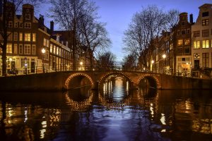 amsterdam-4038204-300x200.jpg
