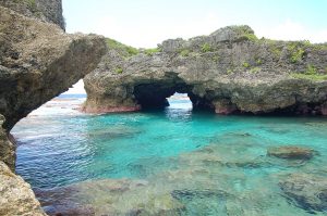 1024px-Niue_Ku%CC%88stenlandschaft_2-300x199.jpg