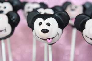 cake-pops-1398884_1920-300x200.jpg