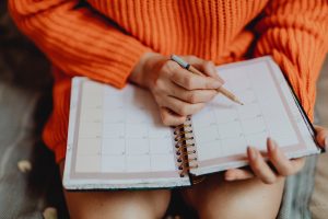 calendar-close-up-daily-planner-1898291-300x200.jpg
