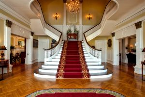 governors-mansion-1612734-300x200.jpg