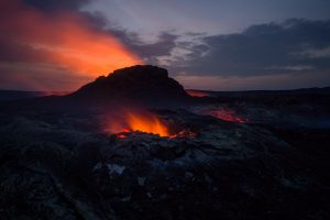pierre-yves-burgi-eQRywYTBZOQ-unsplash-300x200.jpg
