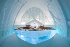 ice-hotel-300x200.jpg
