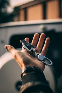 roland-denes-EWf48MRVUNE-unsplash-200x300.jpg
