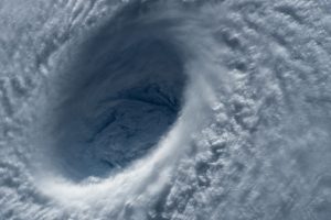 typhoon-1650677-300x200.jpg