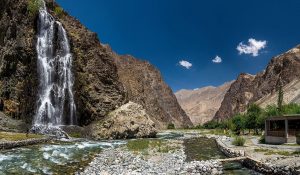 Mantoka_Waterfall_Skardu-300x175.jpg