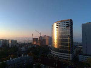 city-4697040-300x225.jpg