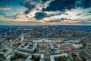 yaroslav-romanenko-7YkwadIk2v8-unsplash-300x200.jpg