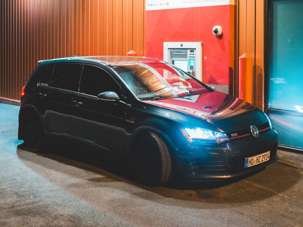Strangest-Real-Life-Stories-Drive-Through-33.jpg.optimal.jpg