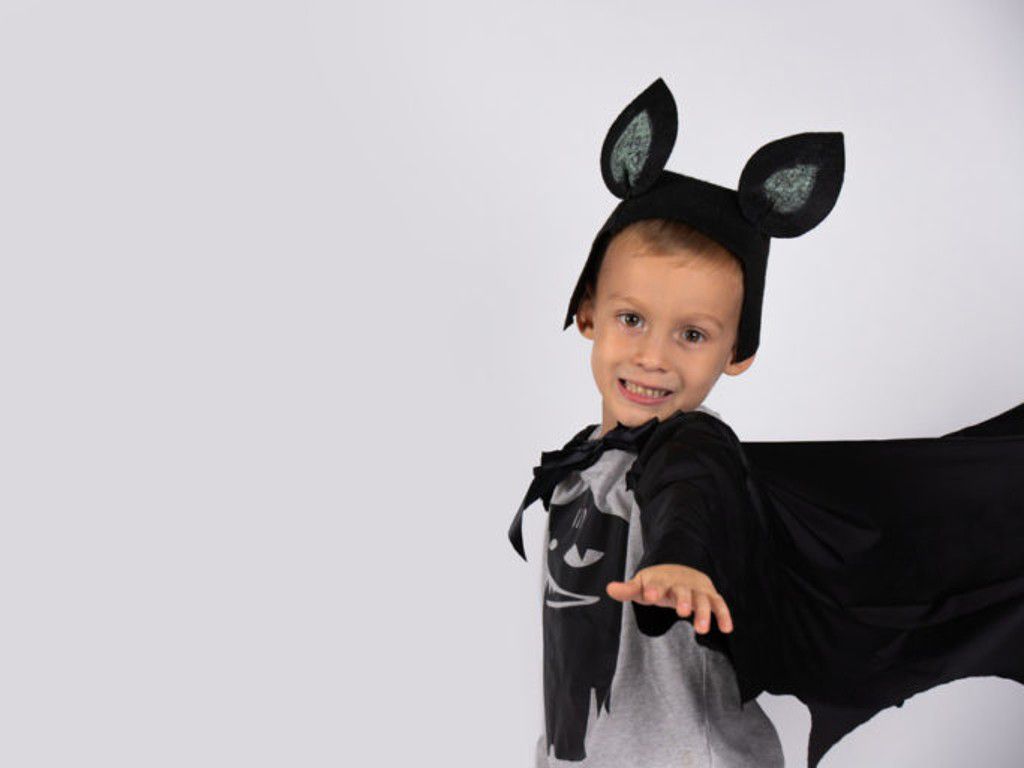 costume-boy-2-shutterstock_1838501173-768x512-1.jpg.optimal.jpg